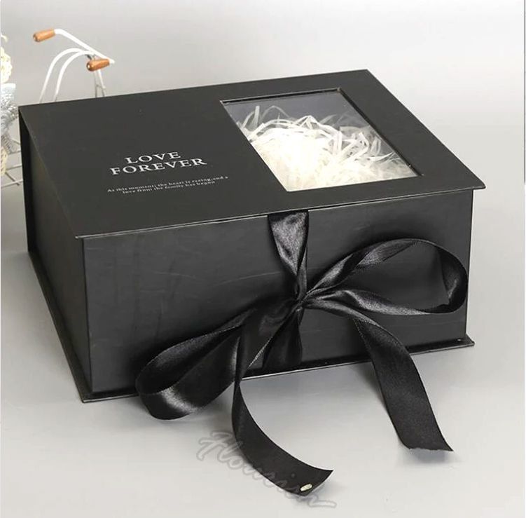 Custom Color Flower Gift Box Packaging With Clear Window And Ribbon Eco Friendly