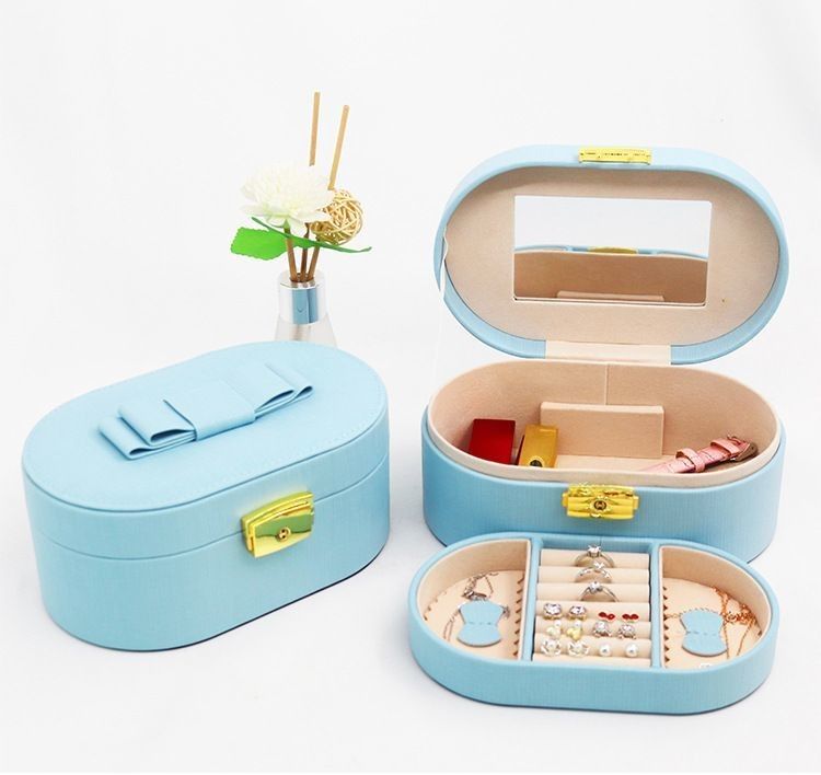 Custom Logo Printing Small Square PU Leather Jewelry Box Luxury Packaging Gift Box Square Design Free Samples Availabl