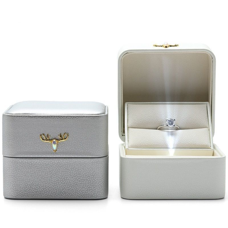 End Creative LED Light-Emitting Lamp Engagement Ring Display Box Single Ring Pendant Jewelry Box Gift Box PU Leather Box