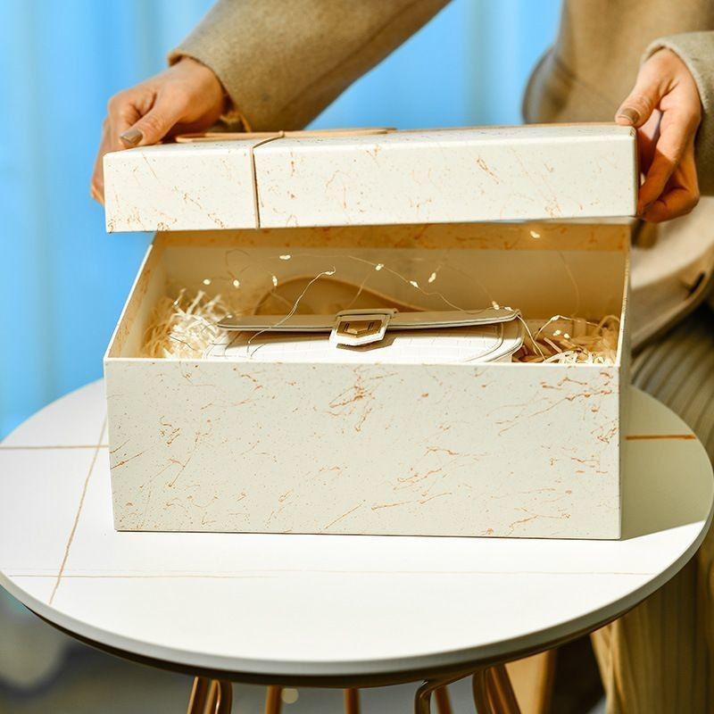 Two-Sided Printing Rigid Cardboard Paper Packaging Carton Box for Luxury Apparel and Shoes