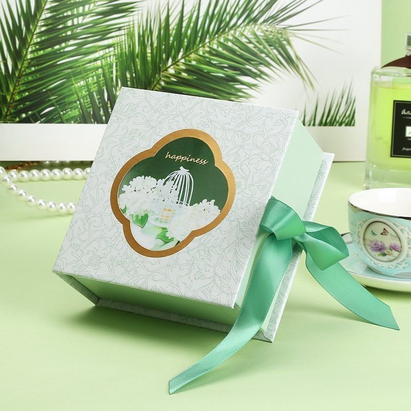 Book Type Magnetic Clousre Paper Packaging Gift Box With Ribbon Custom Logo Printed