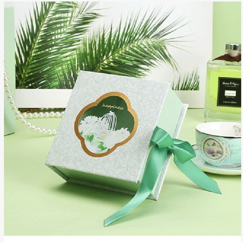 Book Type Magnetic Clousre Paper Packaging Gift Box With Ribbon Custom Logo Printed