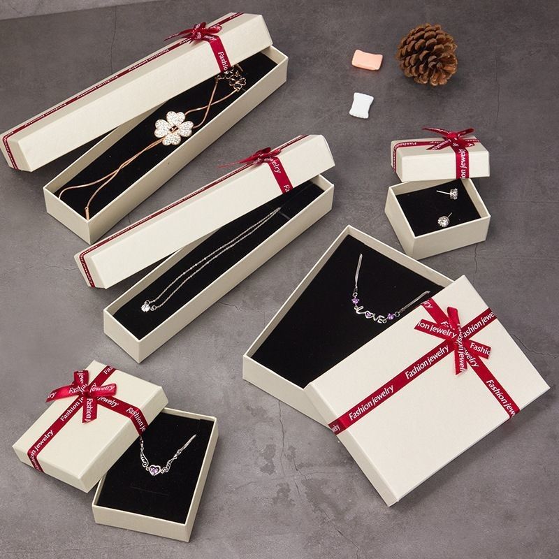 Customized Cardboard Paper Packaging Gift Jewelry Box with Foam Insert and 100% Recycled Material Paper