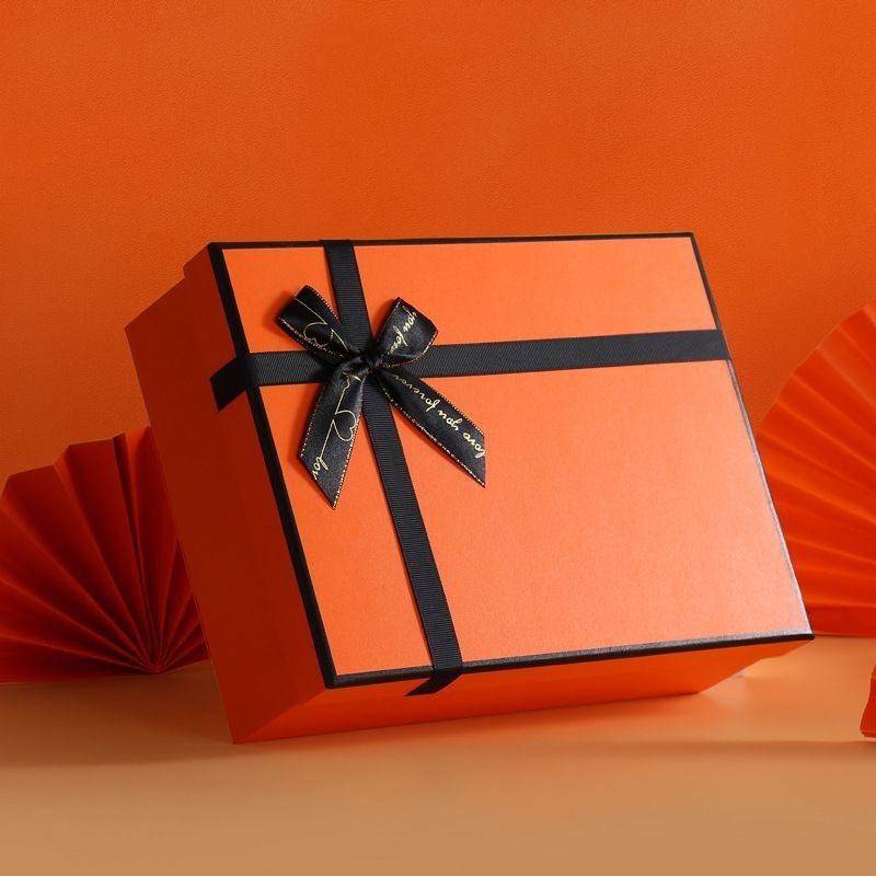 Custom Printed Packaging Carton for Hats Toys Boxing Gloves Homewares Cosmetics T Shirt Perfume Flower