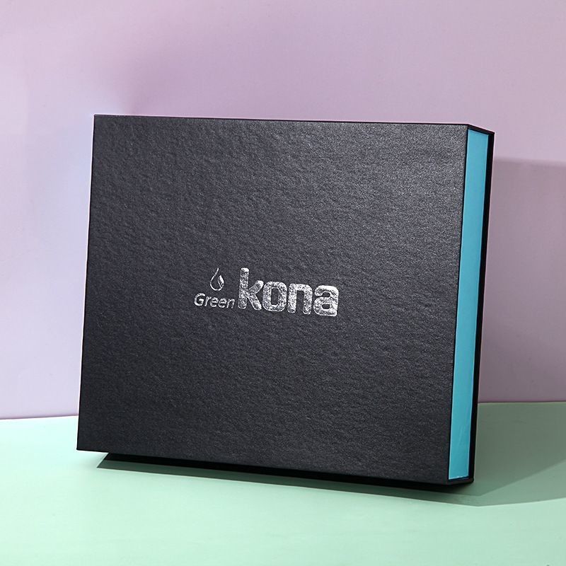 Solid Color Magnetic Packaging Box Matt Laminated Foldable Rigid Cardboard Gift Box
