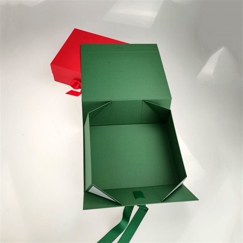 Folding Magnetic Cardboard Paper Gift Box With Ribbon Handle For Jewelry Cuttery Flatware