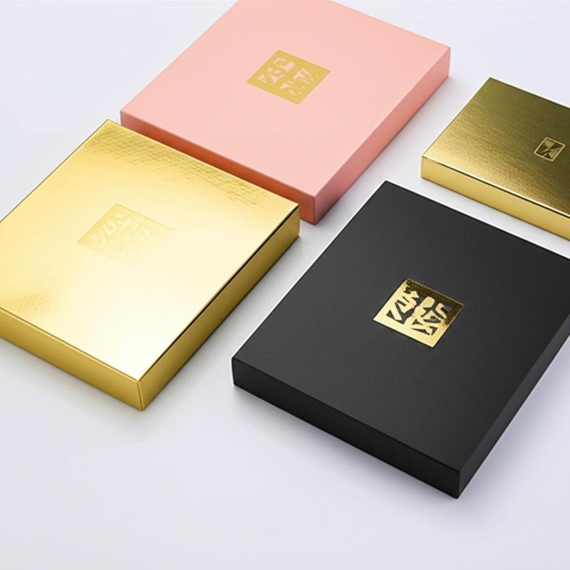 Special Finishing Hot Stamping Spot UV Embossing Debossing Carton Gift Boxes Outside Finishing Embossing